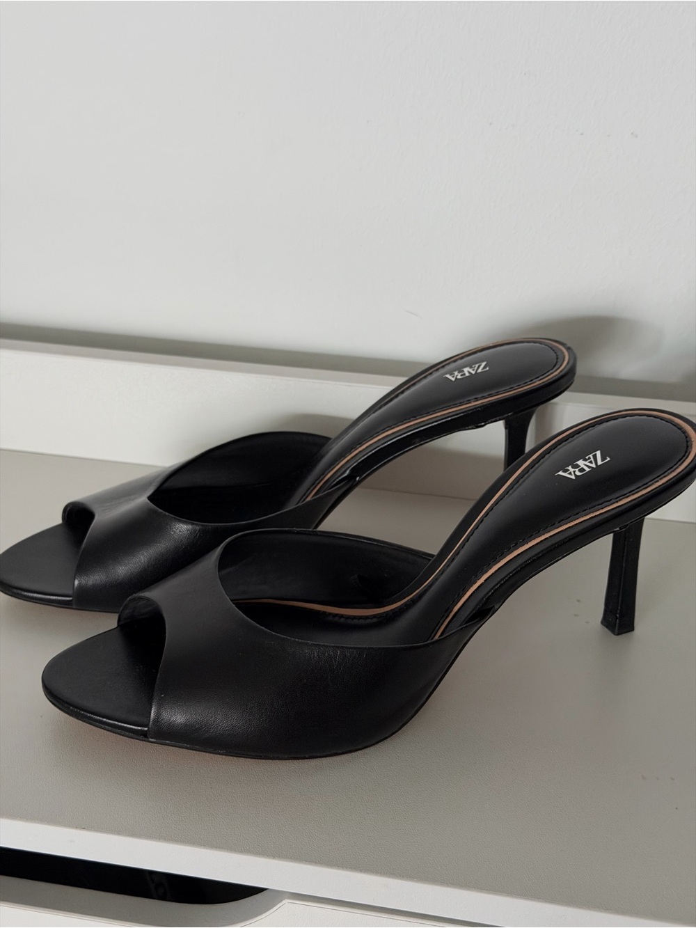 Zara Black Open-Toe Kitten Heel Mules